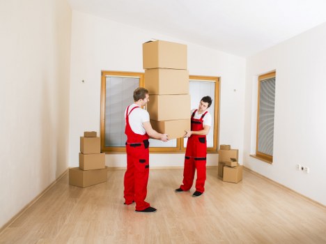Customer support for removal services in Queens Park